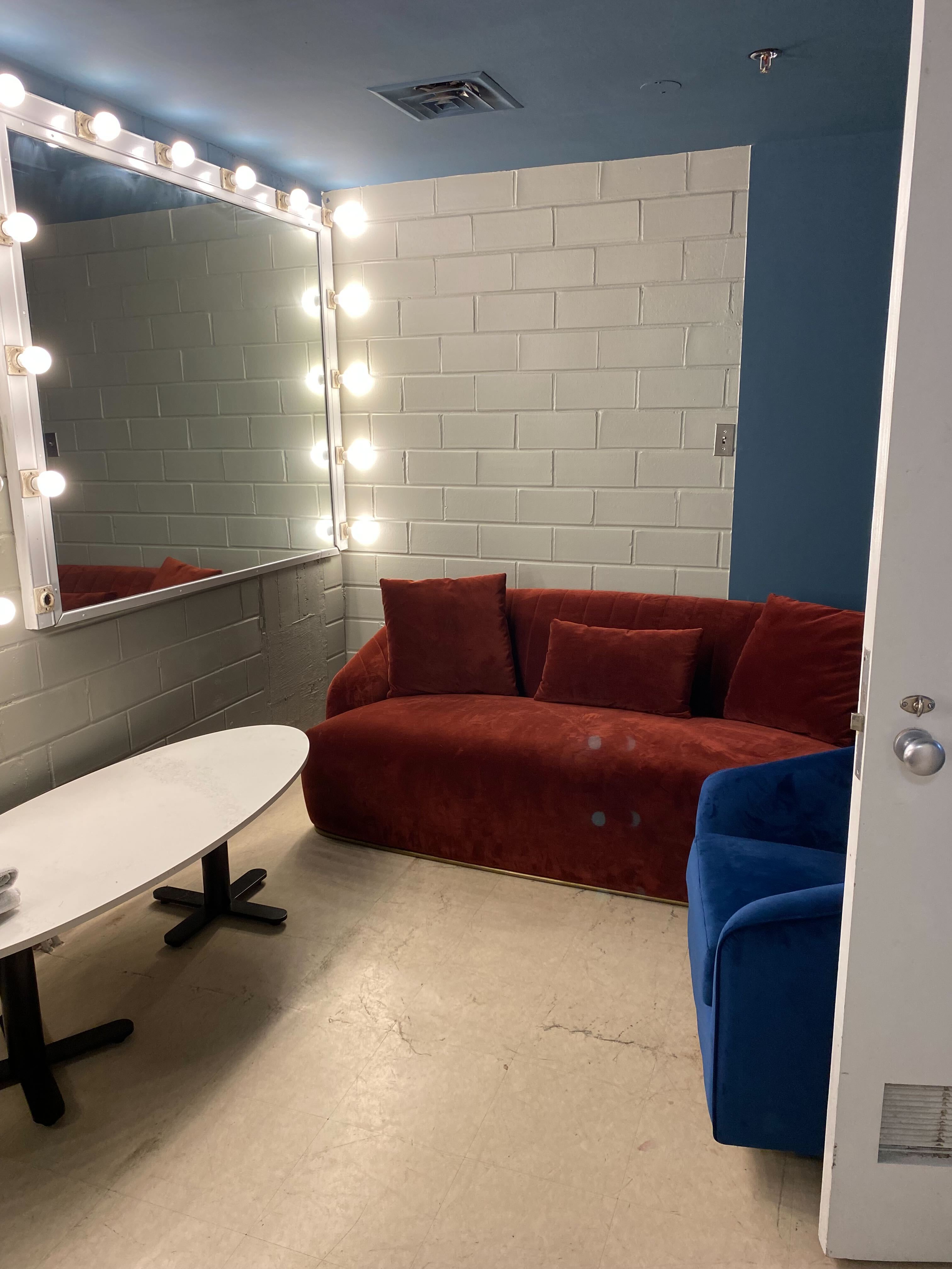Dressing room seating