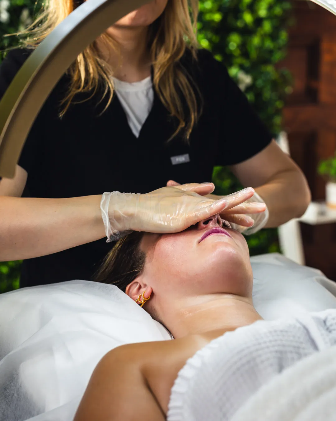client having a facial