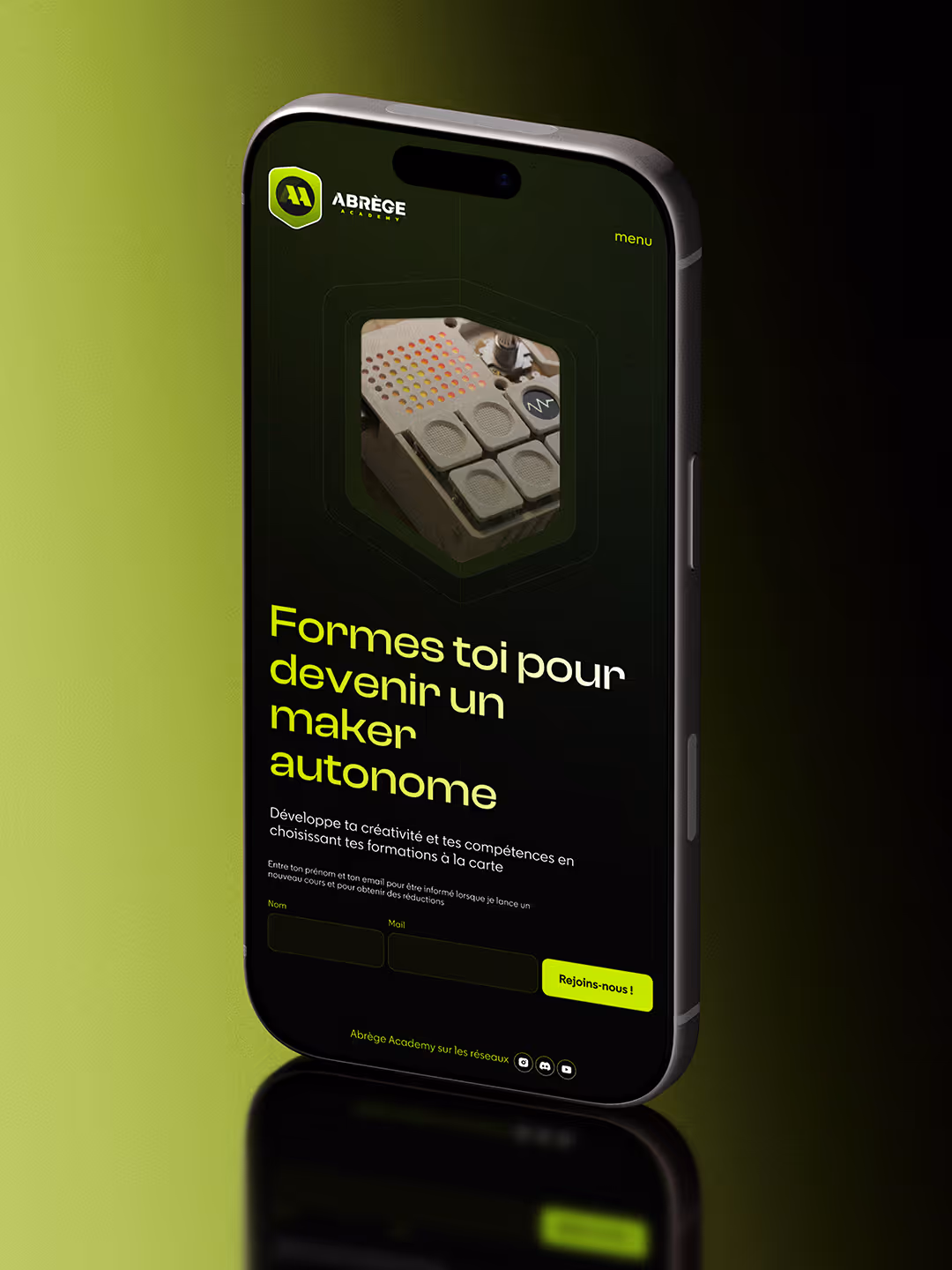 Image iphone avec écran home du site Abrège Académy