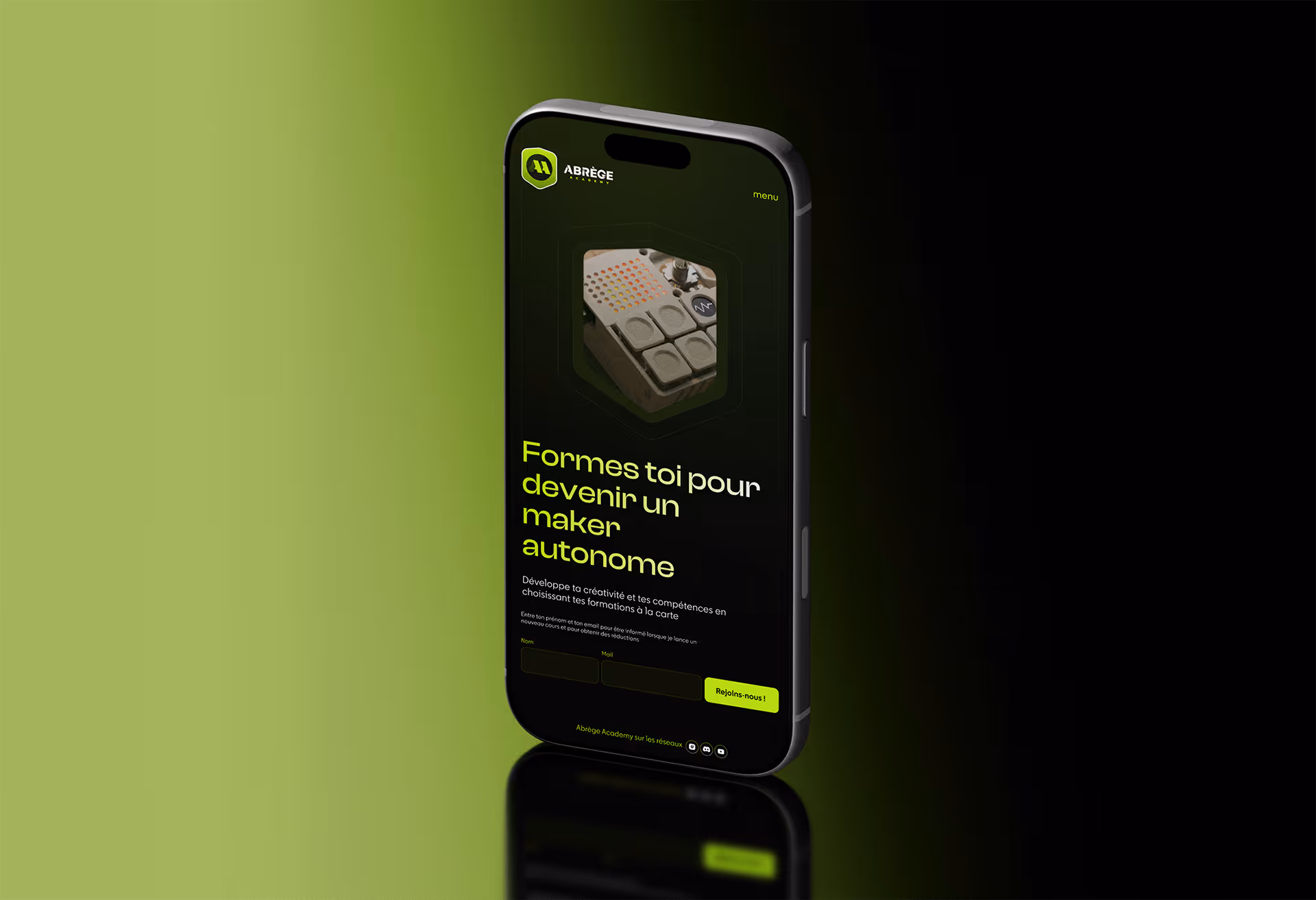 Image iphone avec écran home du site Abrège Académy