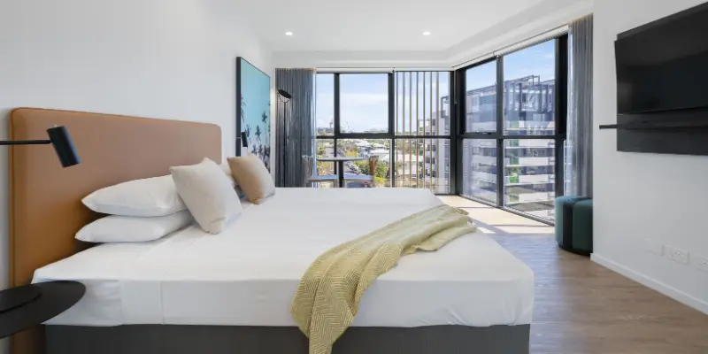 Executive King suite with city views