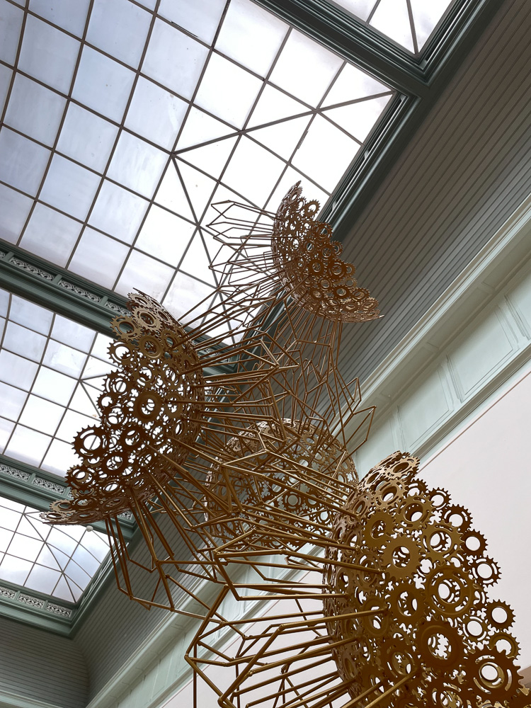 Exhibition photo by Yonah Kalmann, of sculpture Matter of Life by Marisja Smit. Exhibited in Pulchri Studio in The Hague.