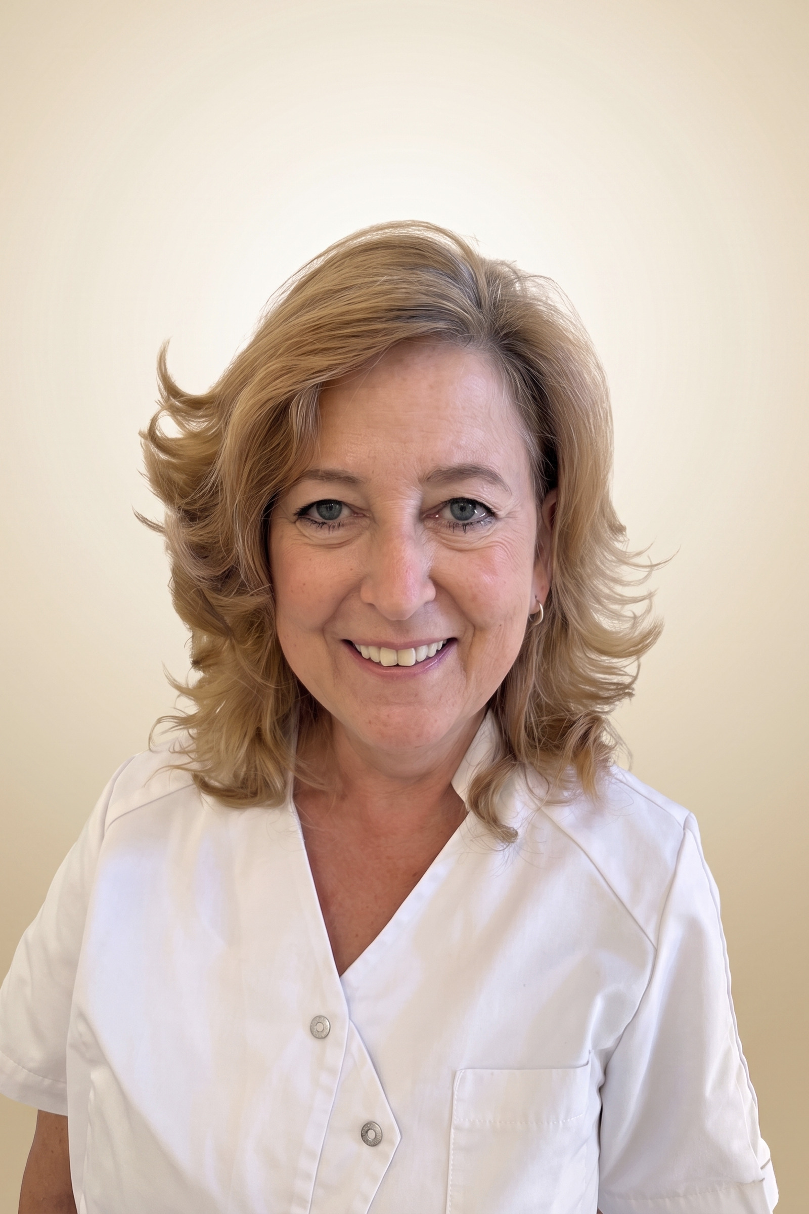 Linda Bijlard - Preventie Assistente bij Tandartscentrum Laren