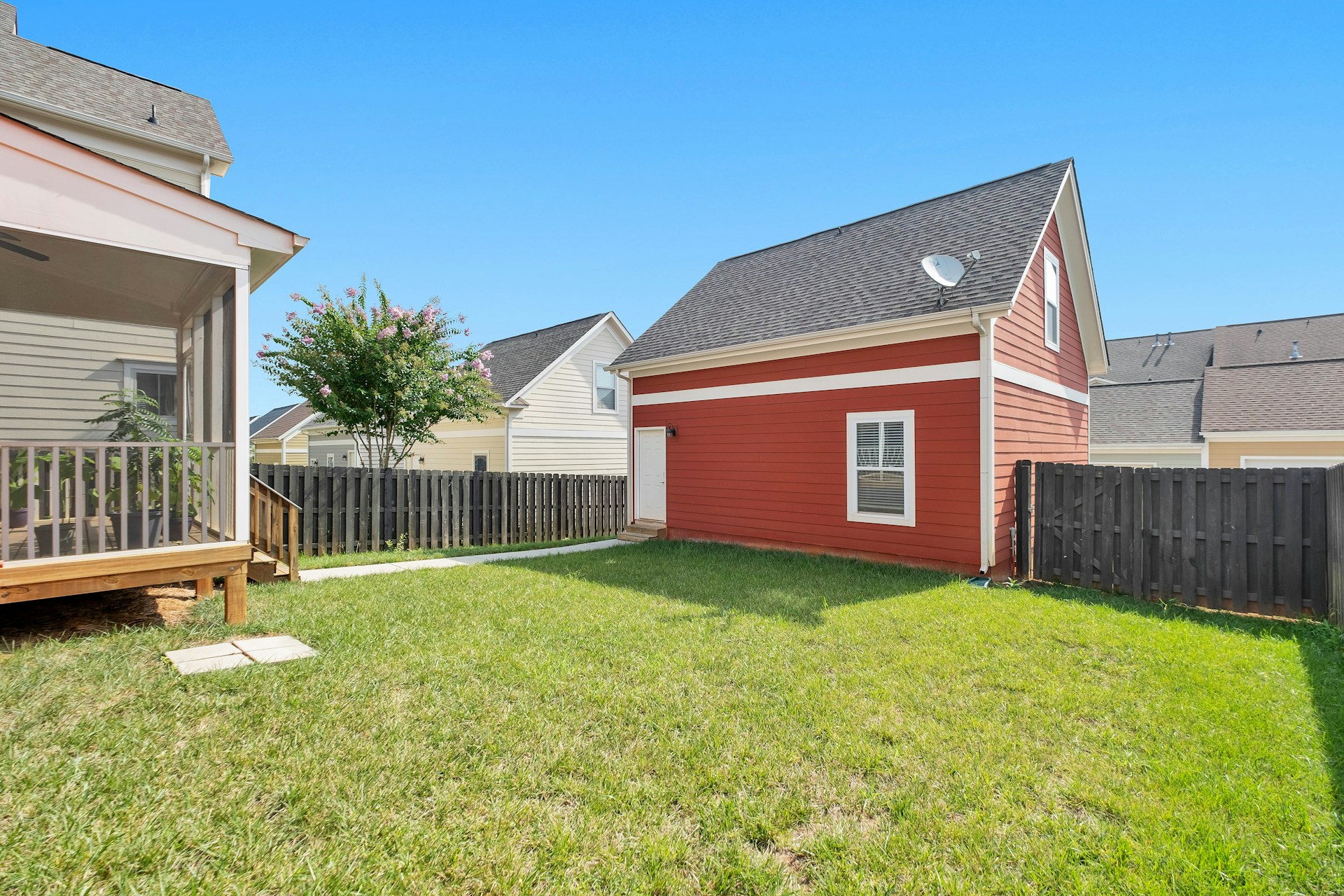 Why Do Insurance Carriers Demand Decluttered Yards?