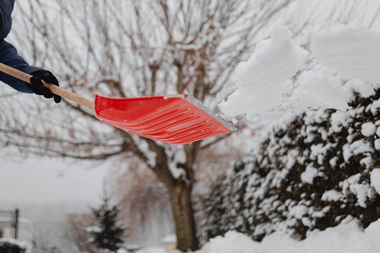 Essential Snow Shoveling Safety Tips to Prevent Injury This Winter