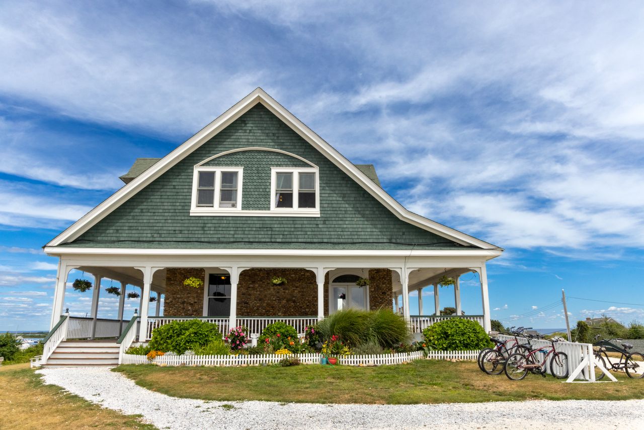 Summer Home Maintenance Checklist: What to Prioritize This Season