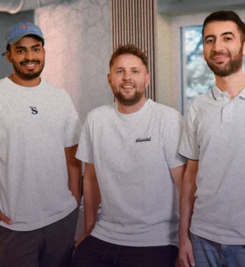 Founder Team ���Ĵ�ý