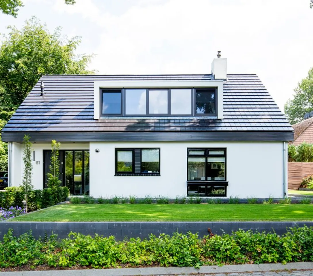 Vooraanzicht woning met een Wiko Dakkapel