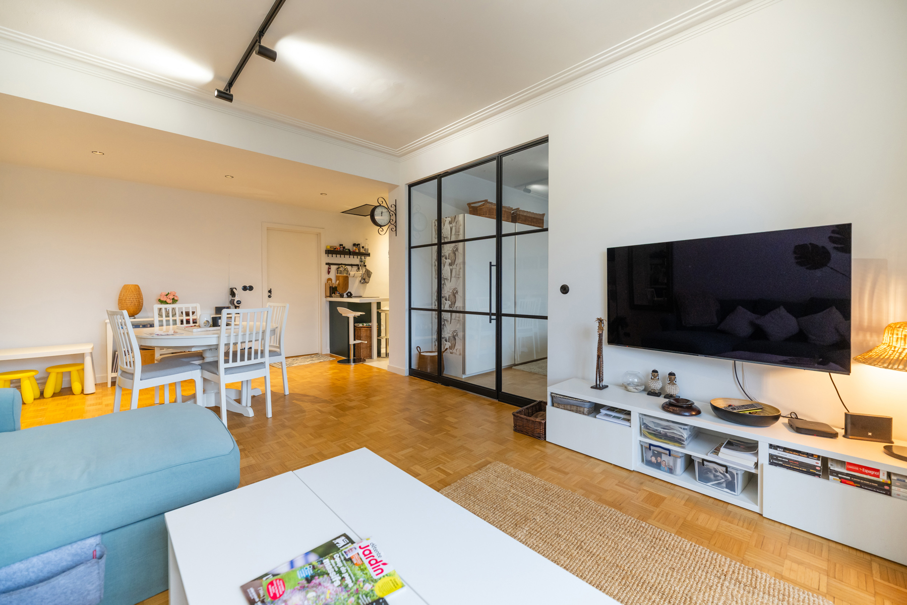 Appartement 1 chambre rénové avec grande terrasse – Disponible dès le 1er avril !