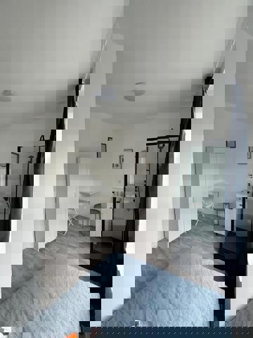 Chambre en colocation  (Place Rouppe)