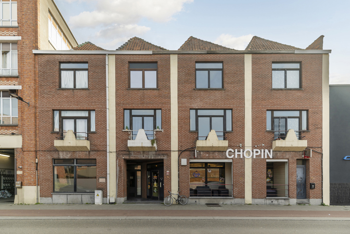 Immeuble de rapport — Taverne & 9 appartements — Alost
