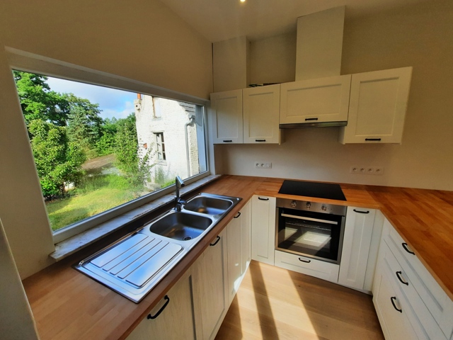 Maison 2 chambres avec beau jardin