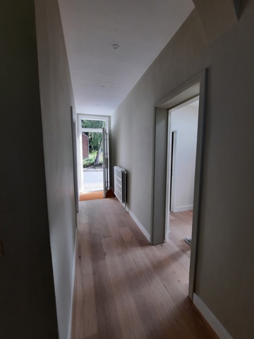 Maison 2 chambres avec beau jardin