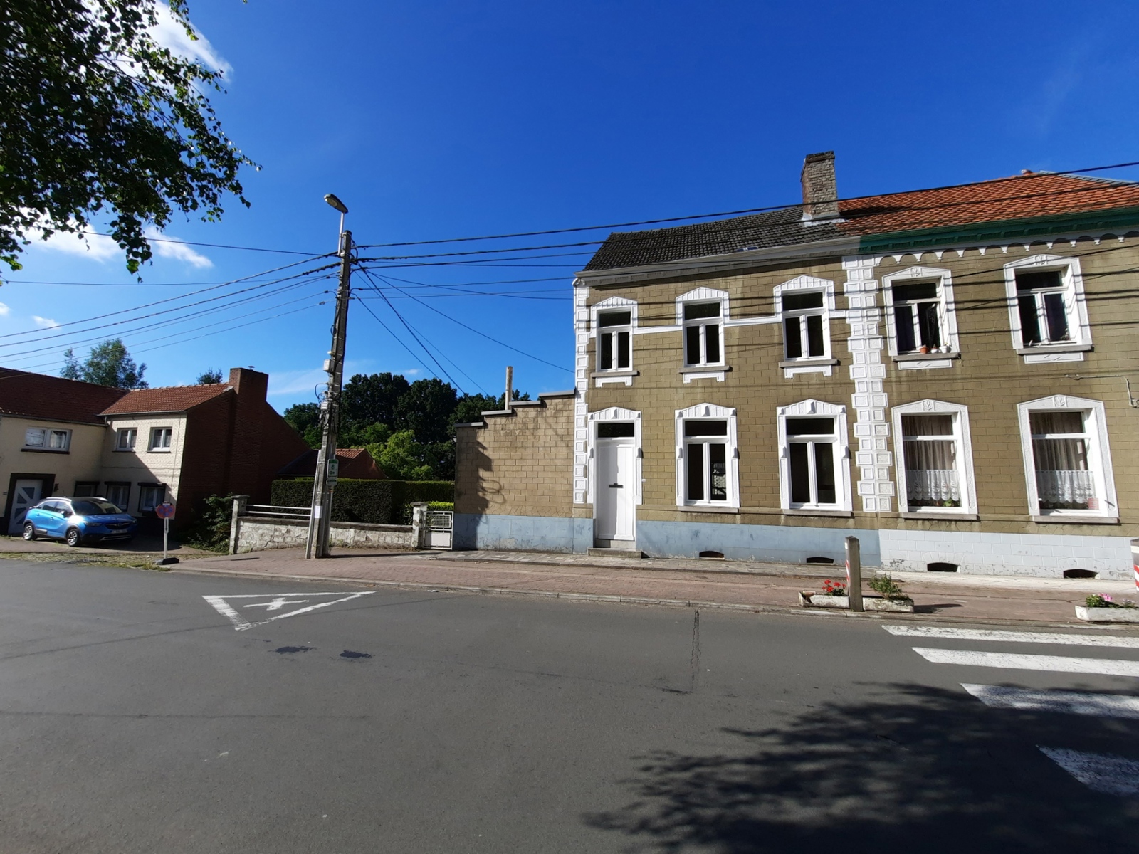 Maison 2 chambres avec beau jardin