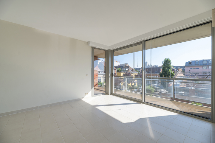 Splendide Appartement 3 Chambres + bureau