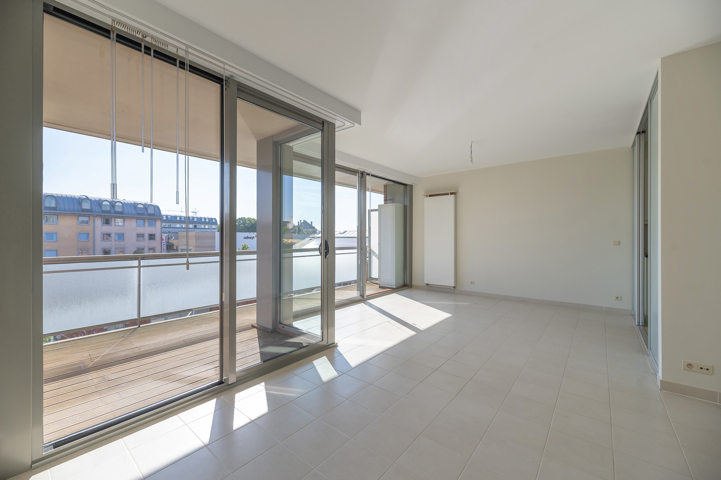 Splendide Appartement 3 Chambres + bureau