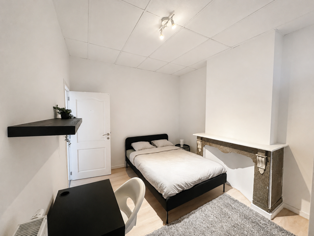 Chambre meublée avec salle de bain - 645-665€/mois + charges