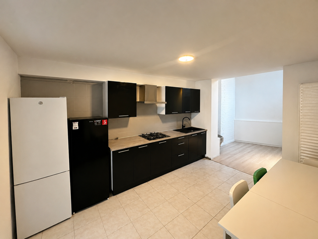 Chambre avec salle de bain en colocation