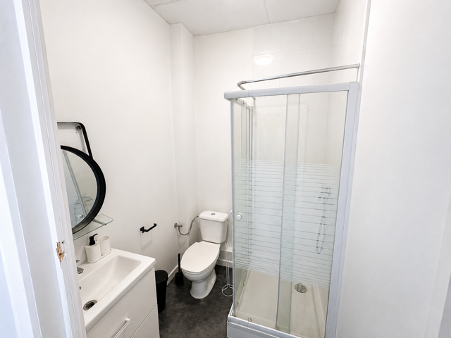 Chambre meublée en colocation