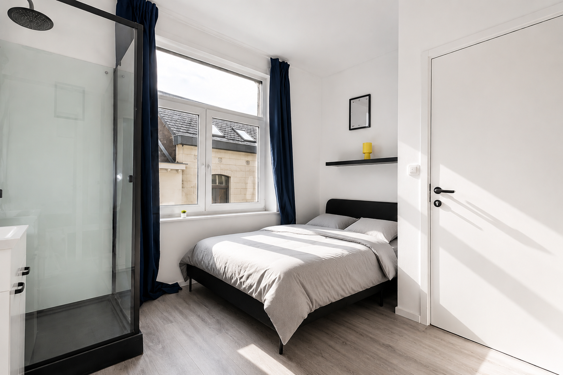 Chambre en colocation  (Place Rouppe)