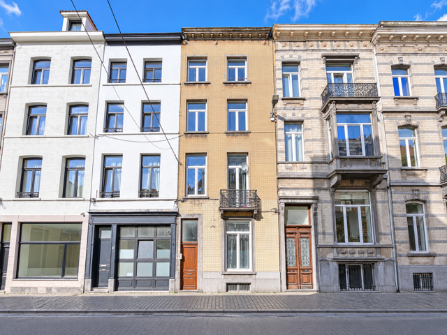 Laines 39 - Appartement une chambre meublé