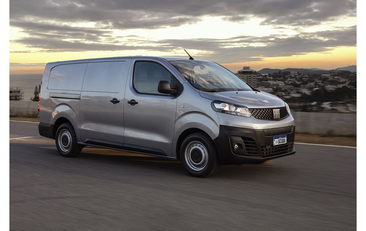 Vauxhall Vivaro 2019> Citroen Dispatch, Peugeot Expert, Toyota Proace 2016> Fiat Scudo 2022>