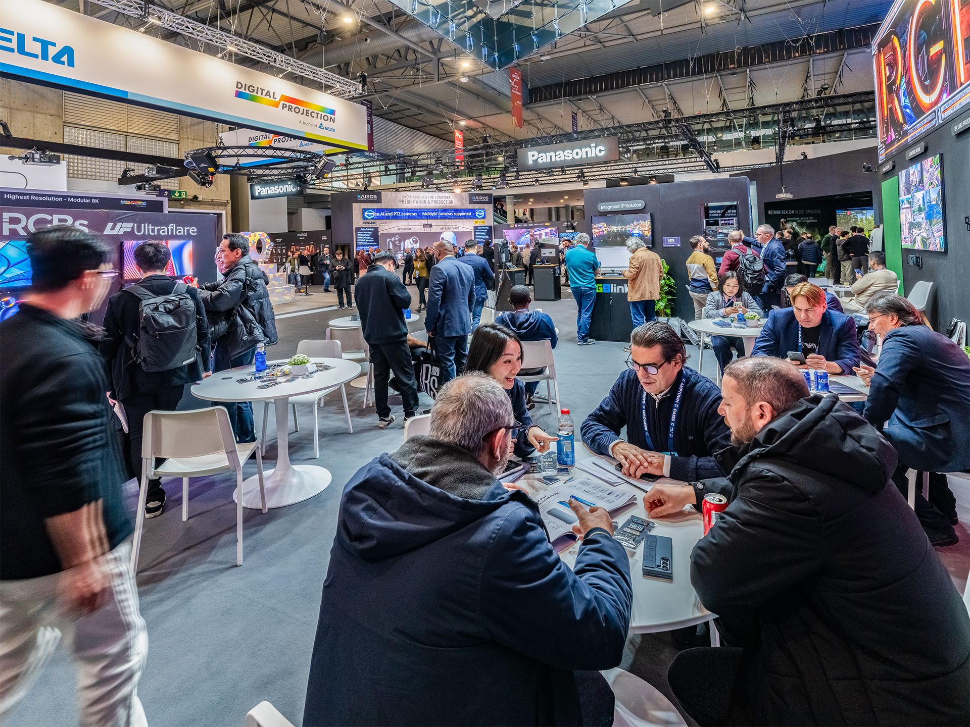 RGBshine Demonstrates Application-Driven LED Display Solutions in Barcelona 2