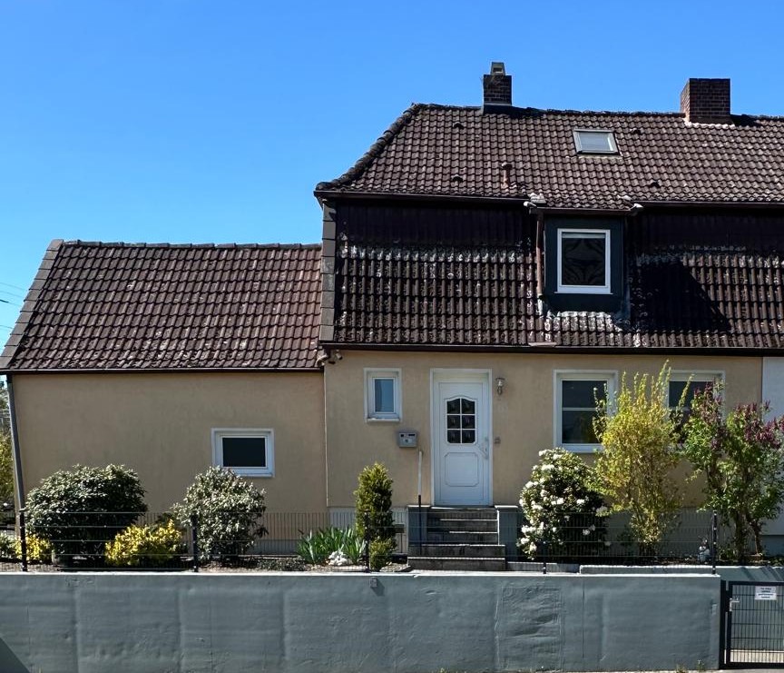 An image of a house listing