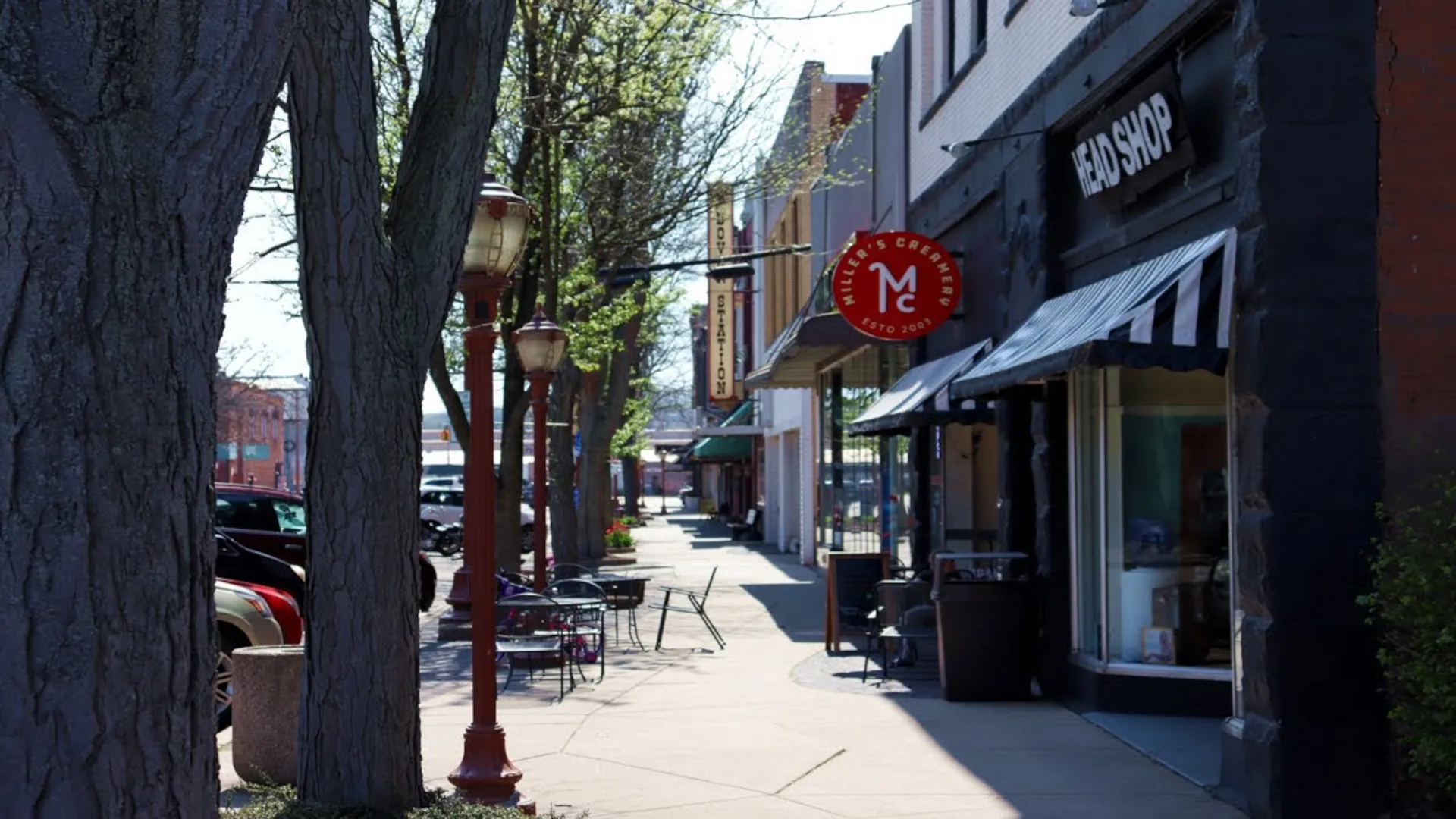 main street strip in Dover, Ohio
