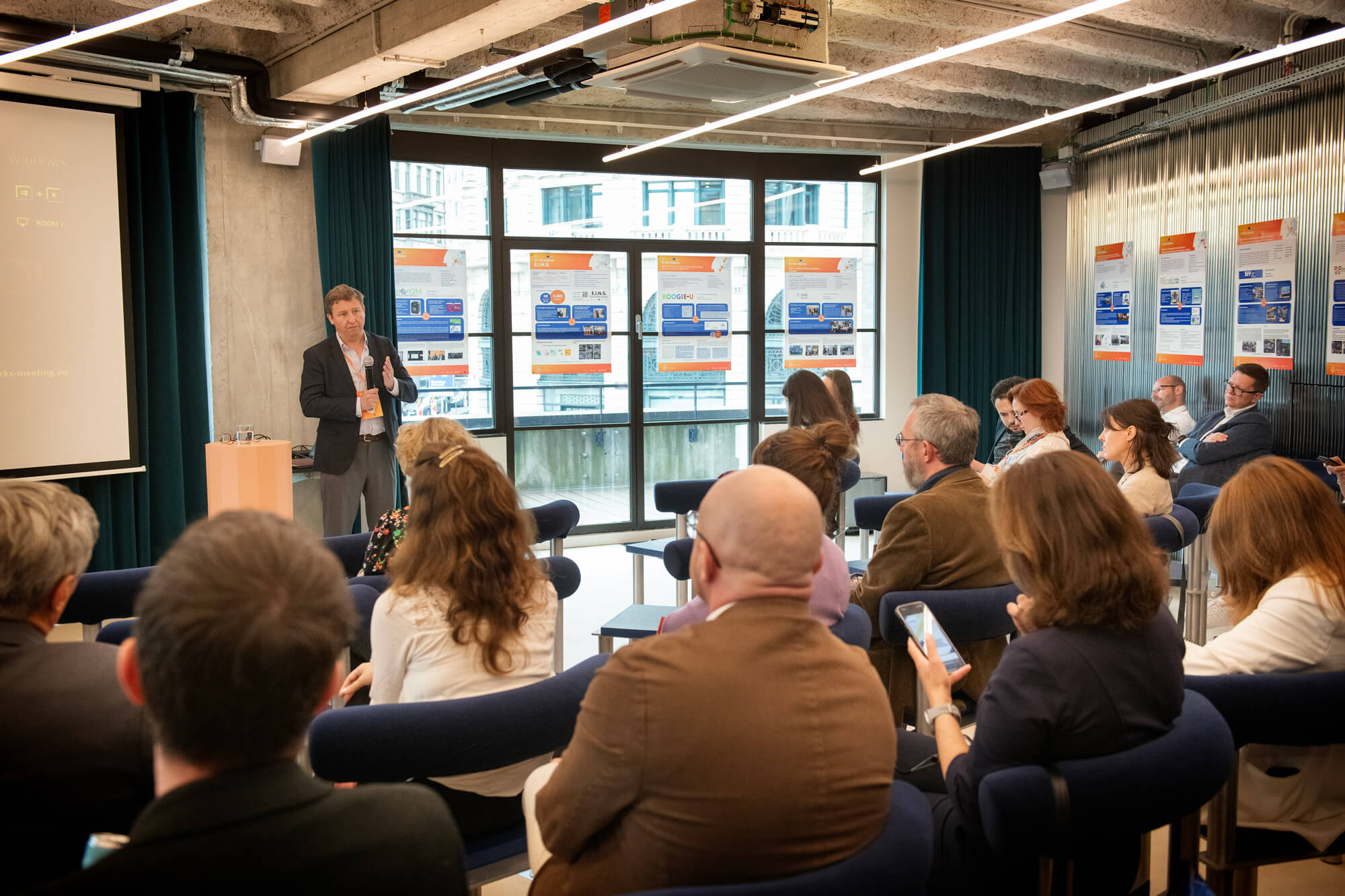 Meeting at Brussels - haca.studio