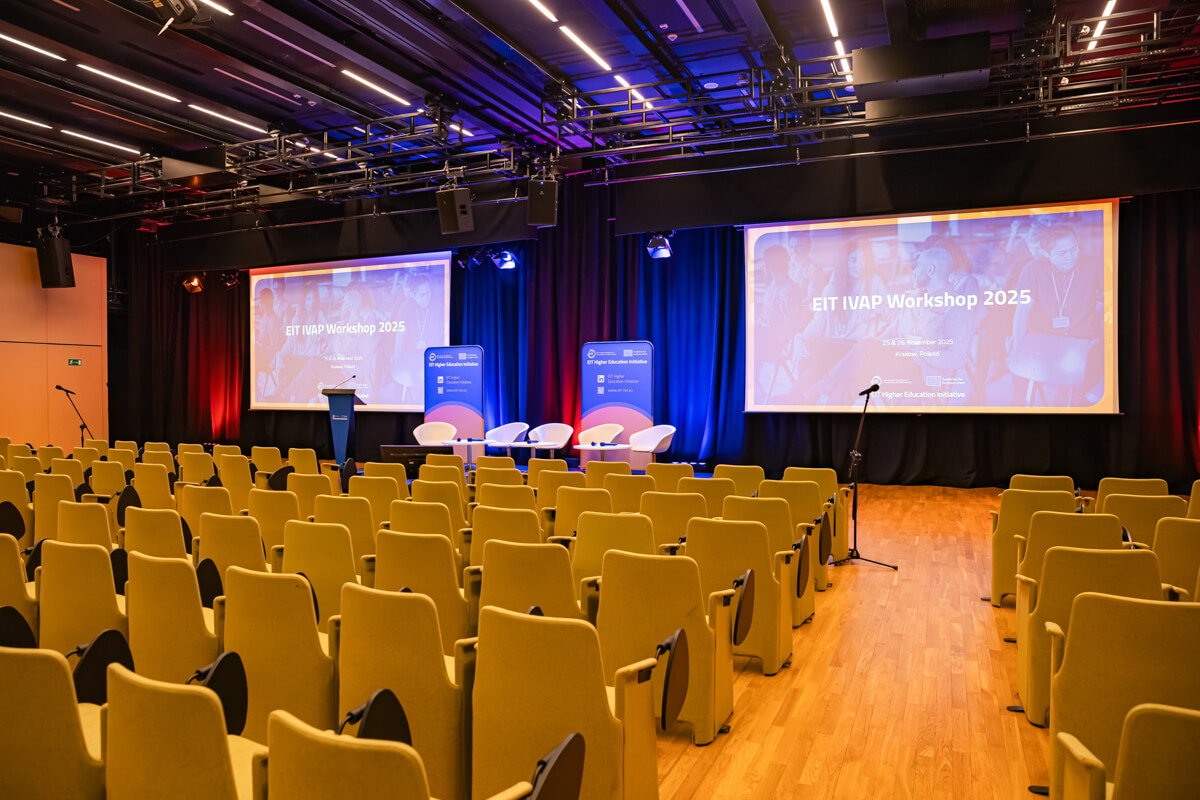 Event summit with haca.studio