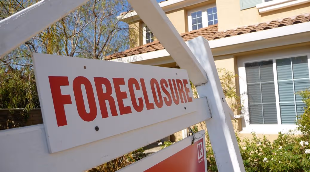 Should You Target a Foreclosure Property When Purchasing Real Estate?