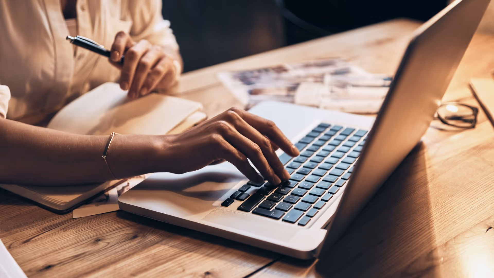 4 Ways Title Insurance Helps Buyers