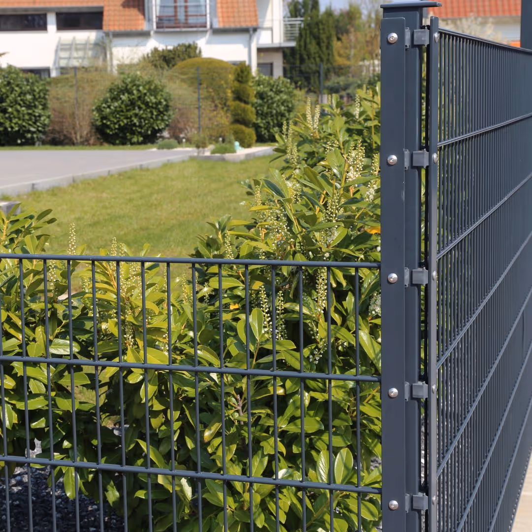 gate separating properties