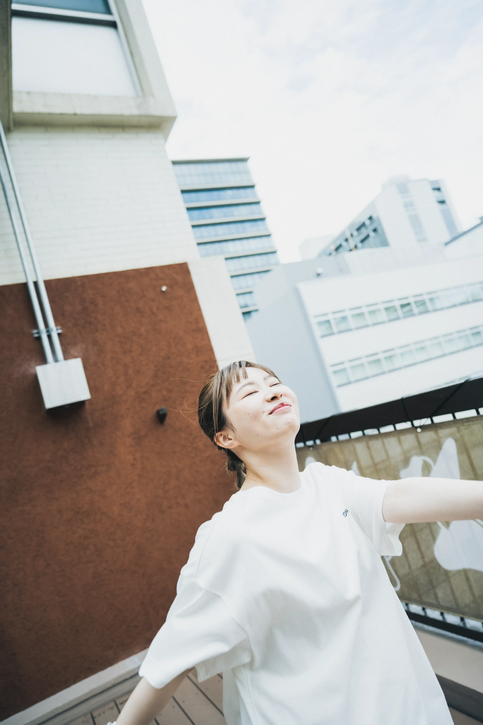 エミリン「人見知りな女子が、チャンネル登録150万超になるまで」 - my