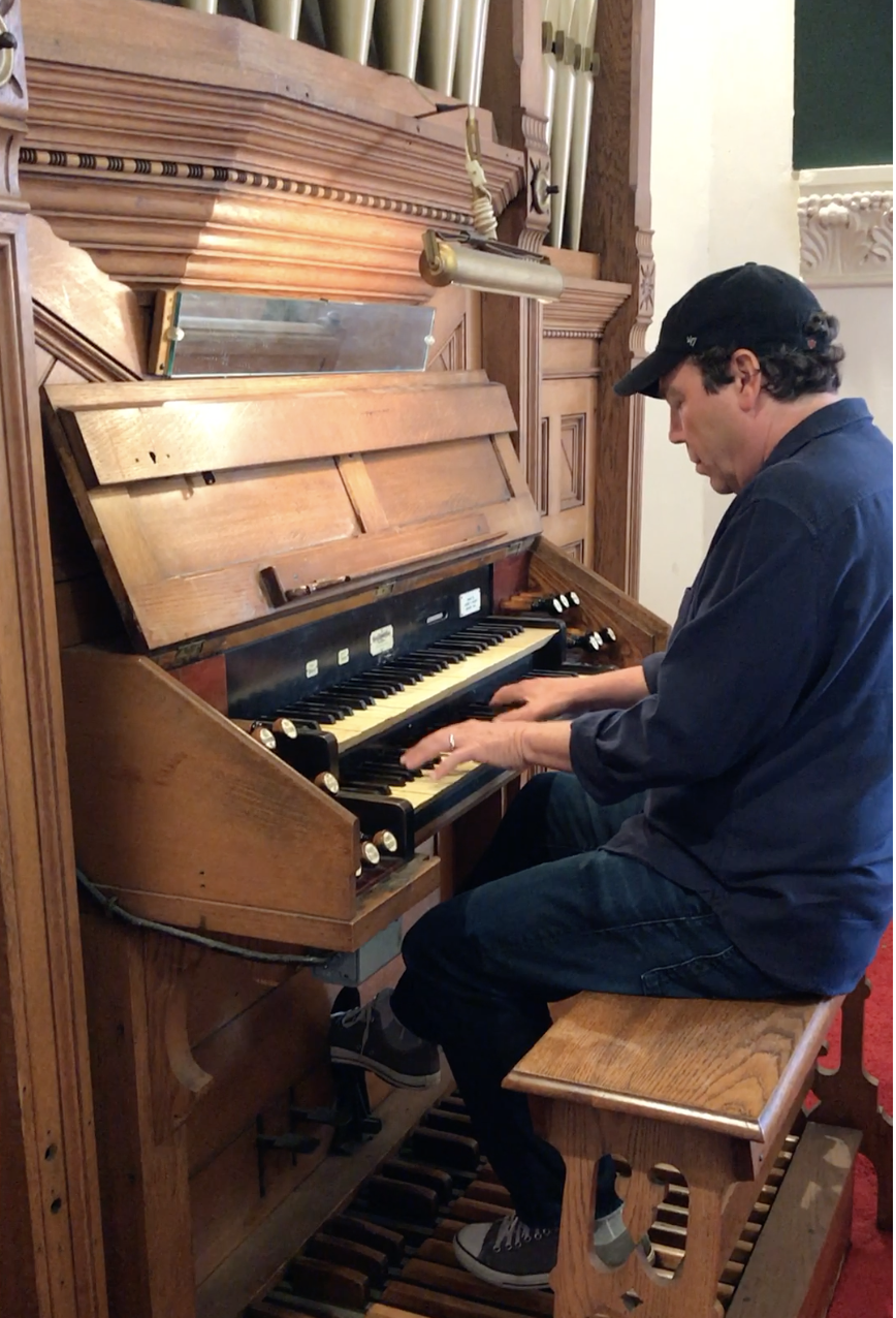 JoJo Hermann plays gospel