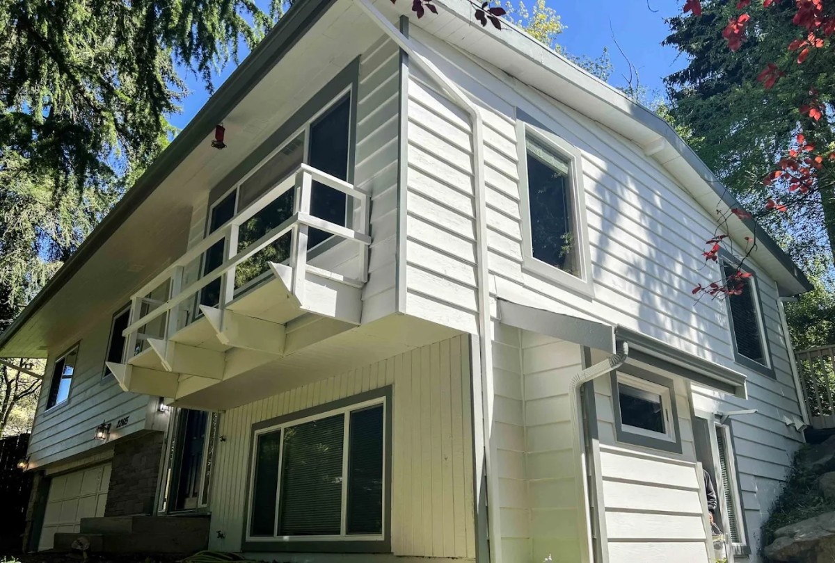 A newly repainted home in Bellevue before being listed for selling