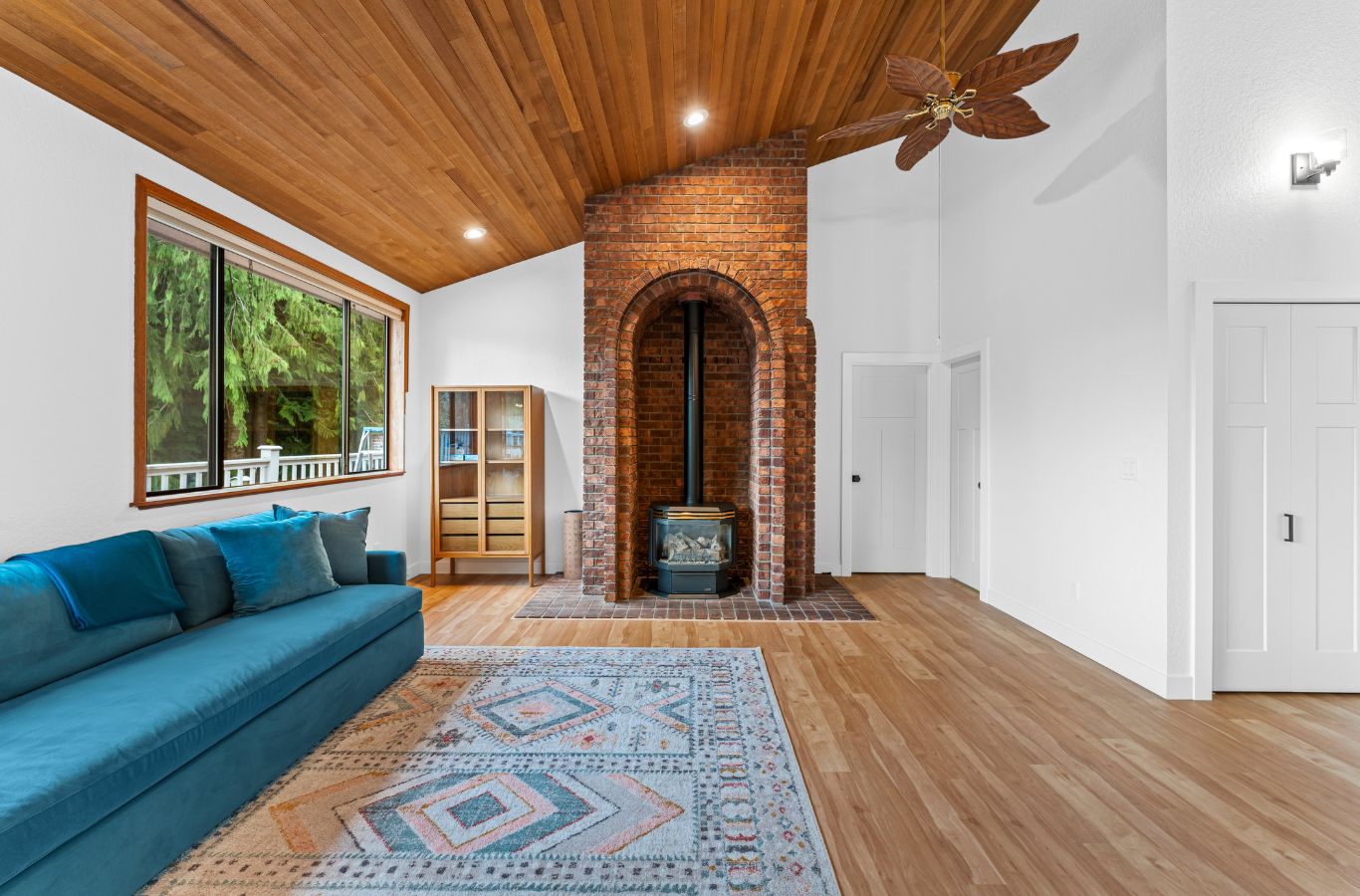A NEW DAY Construction professional remodeling a home exterior in Issaquah, WA, showcasing skilled craftsmanship, quality tools, and trusted service.