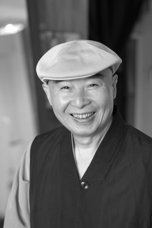 Venerable Master Chin Kung, the revered and honored teacher