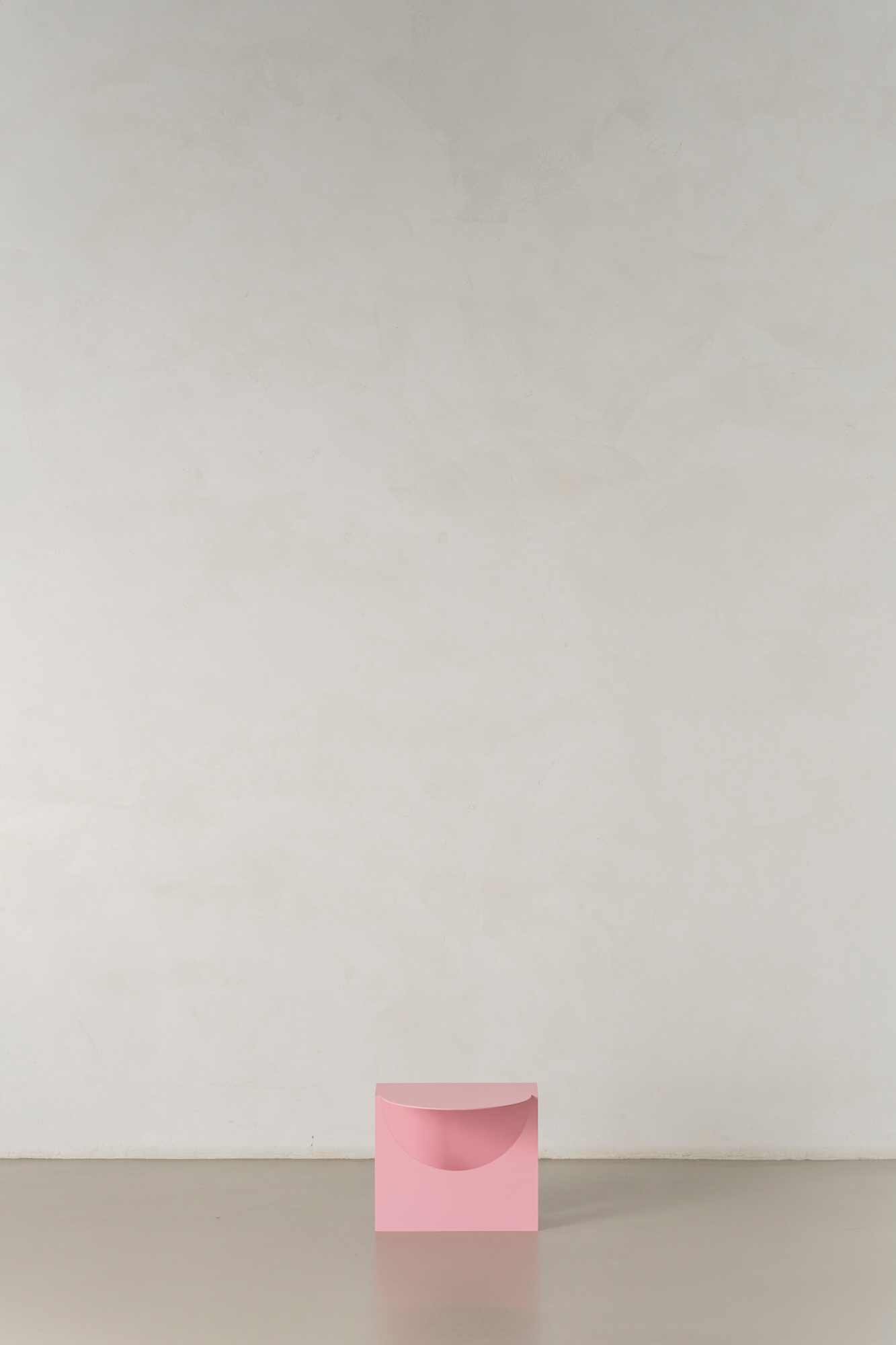 APARTMENT Side Table Pink