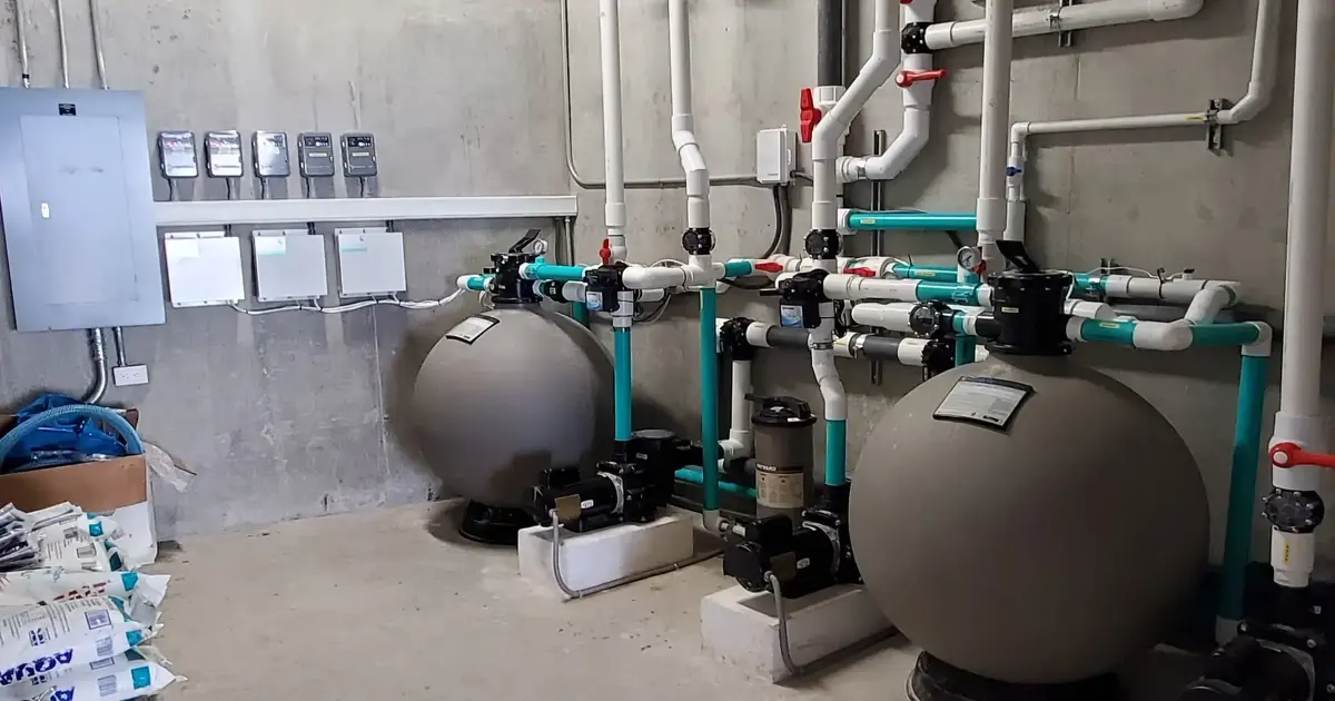 Accesorios y equipos de calidad para piscinas.