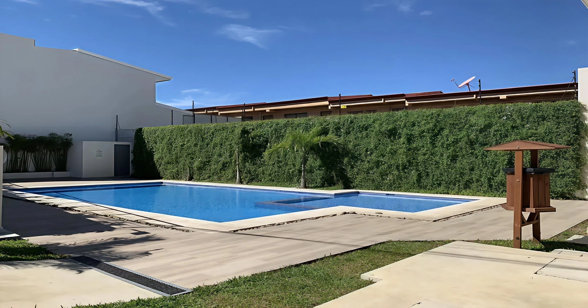 Piscina para complejo residencial.