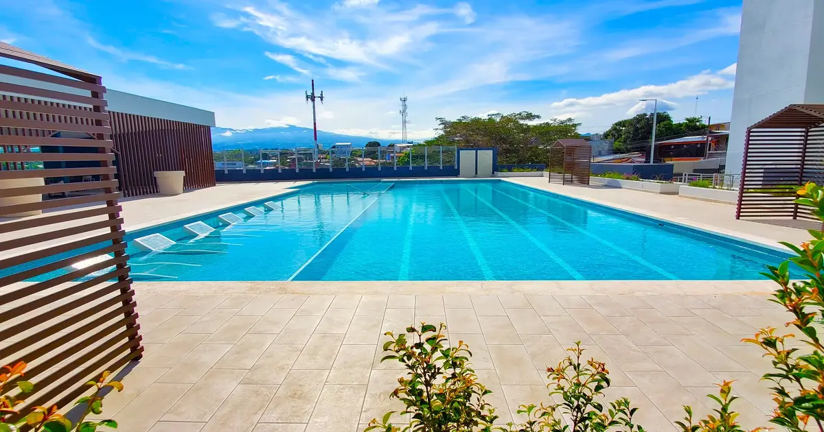 Proyecto de piscina semiolímpica para deporte acuático.