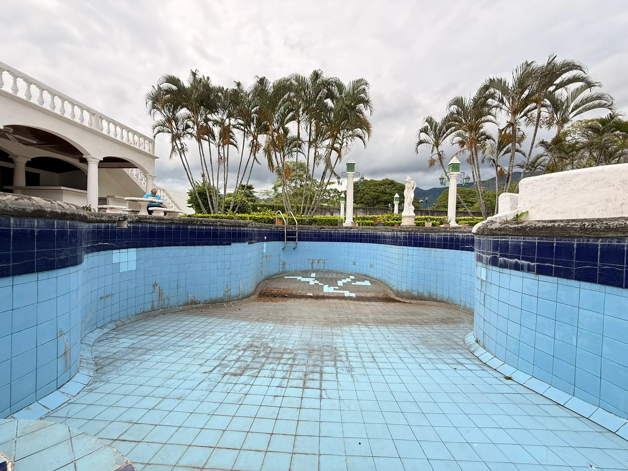 Reparación de piscina en Santa Ana Rio Oro para uso terapéutico