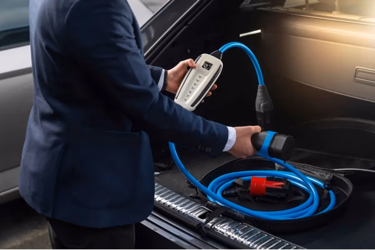 câble connecté domicile collaborateurs