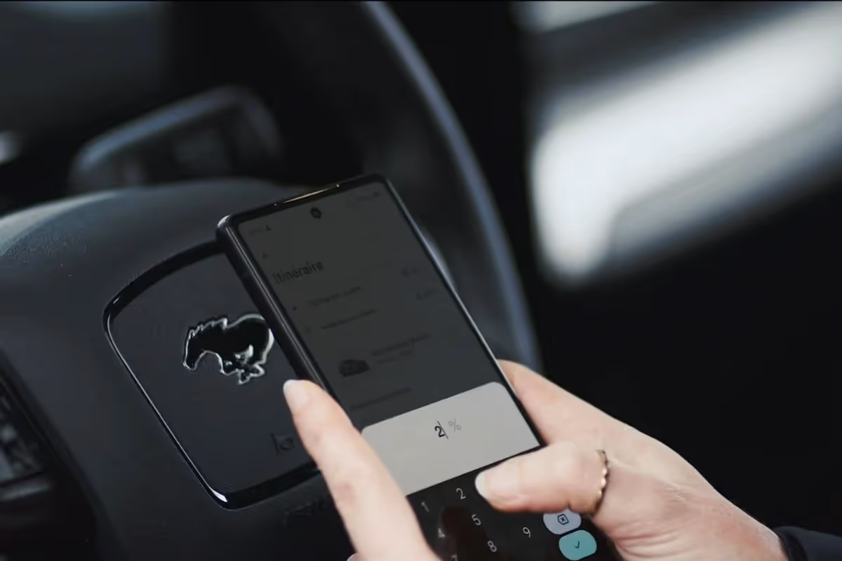 Les applications mobiles pour localiser les bornes de recharge en déplacement