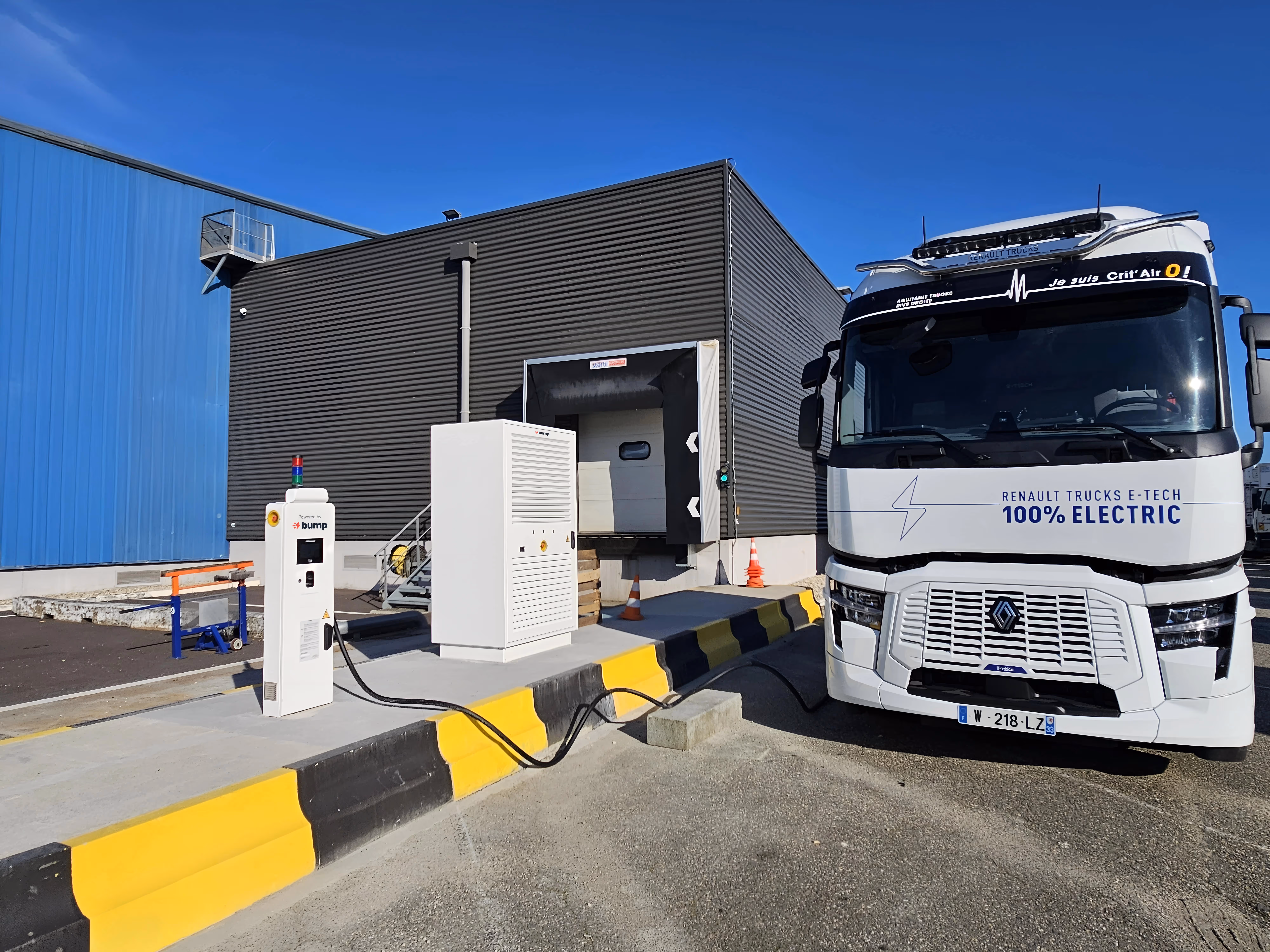 Pourquoi partager vos bornes de recharge poids lourds peut doubler vos revenus