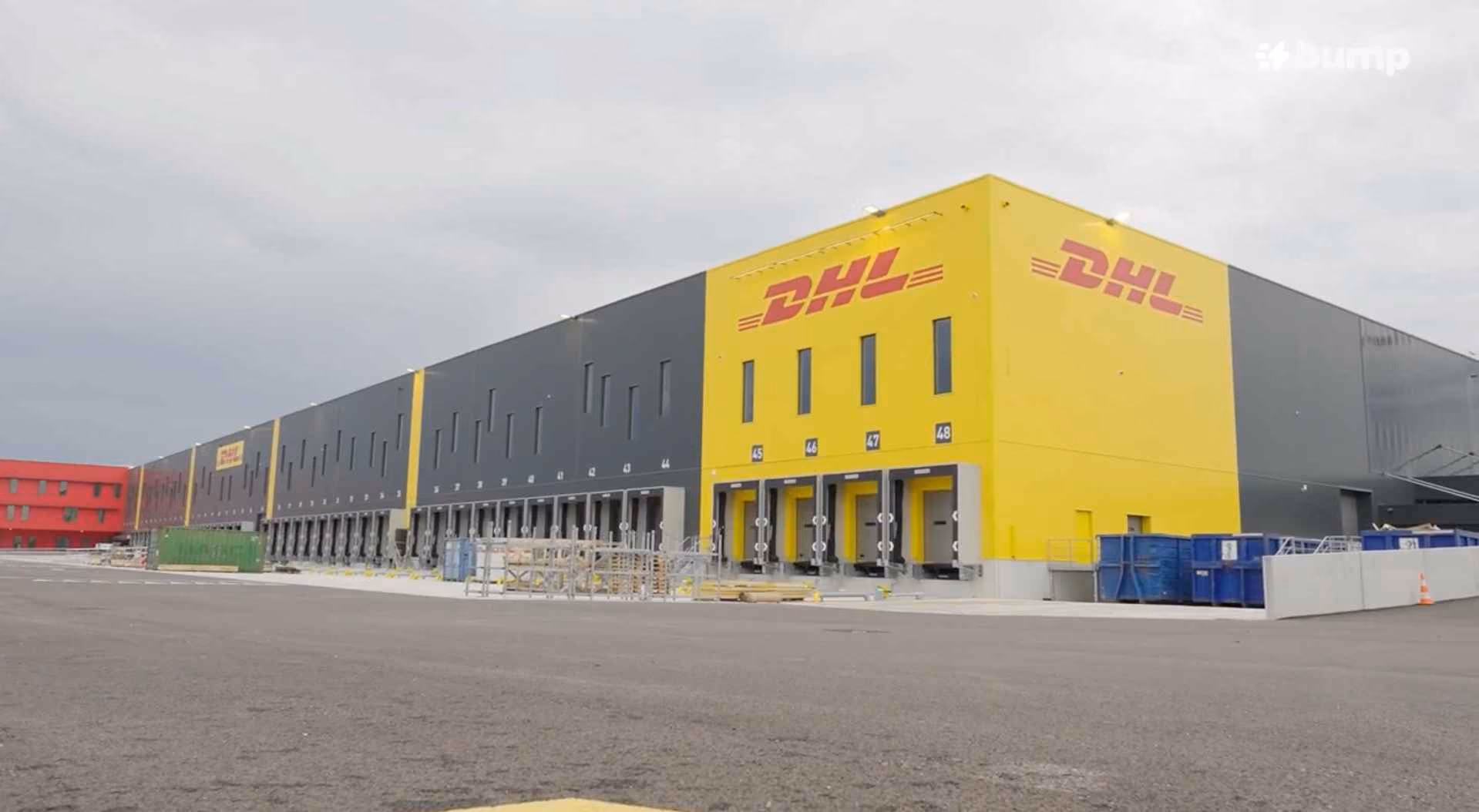 Comment DHL Express électrifie sa nouvelle plateforme lyonnaise avec Bump