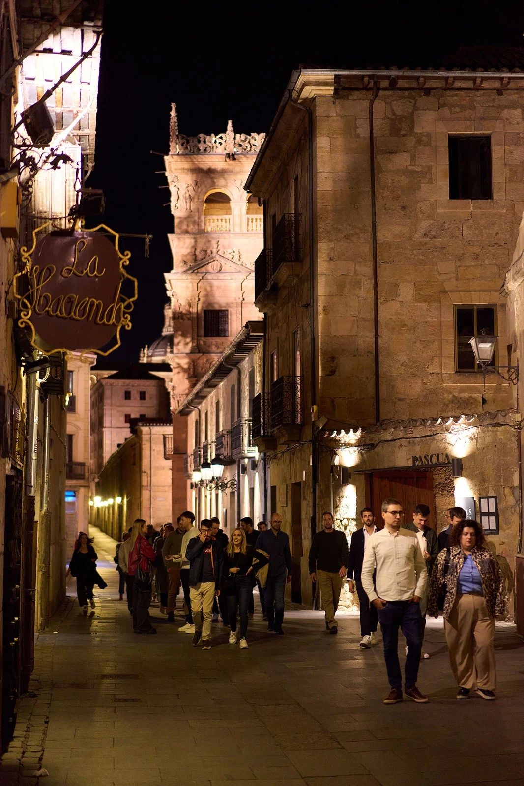 2 people from DailyDev posing