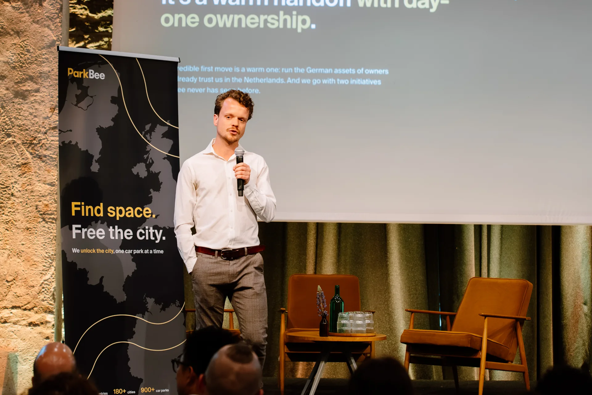 A closing-night talk at Fotografiska Tallinn in front of ParkBee's Find space, free the city screen
